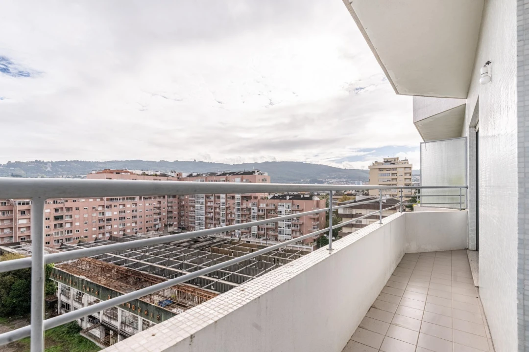 Apartamento T5 para Venda em São Vitor (Braga) Foto 12