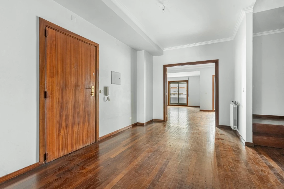 Apartamento T5 para Venda em São Vitor (Braga) Foto 3