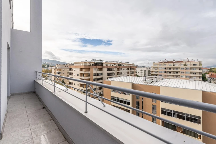 Apartamento T5 para Venda em São Vitor (Braga) Foto 9