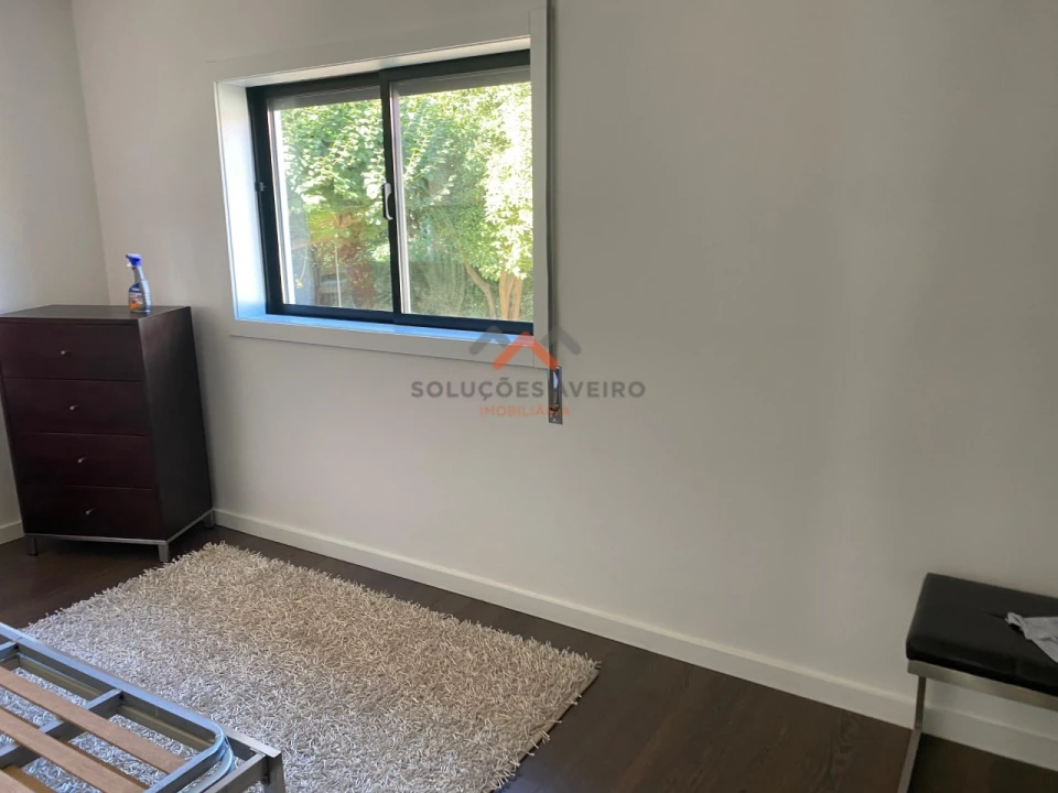 Moradia T6 para Venda em Barrô e Aguada de Baixo Foto 11