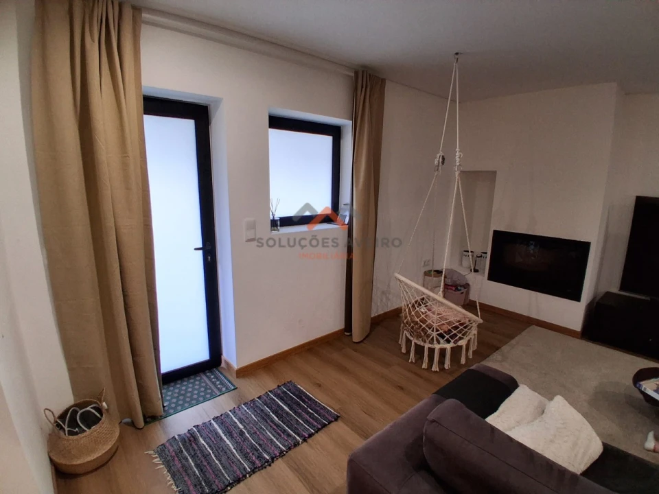 Moradia T6 para Venda em Barrô e Aguada de Baixo Foto 33