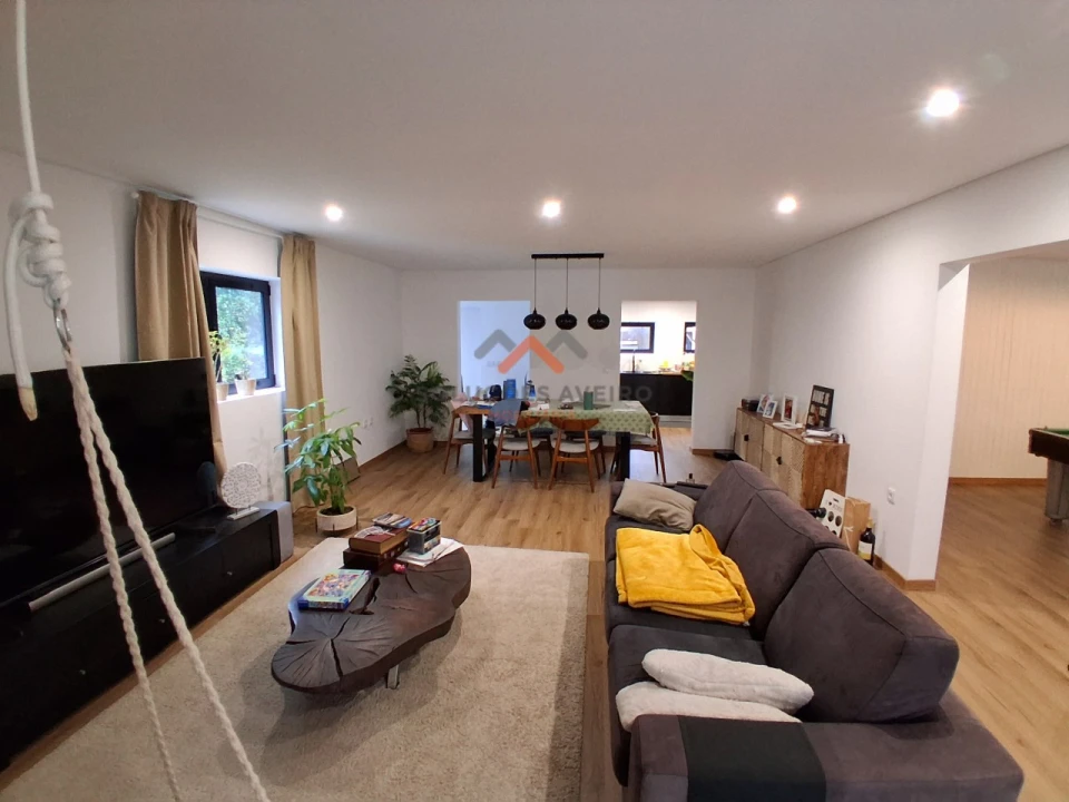 Moradia T6 para Venda em Barrô e Aguada de Baixo Foto 35