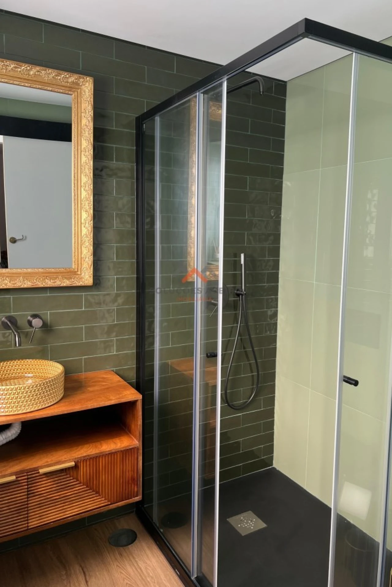 Moradia T6 para Venda em Barrô e Aguada de Baixo Foto 42