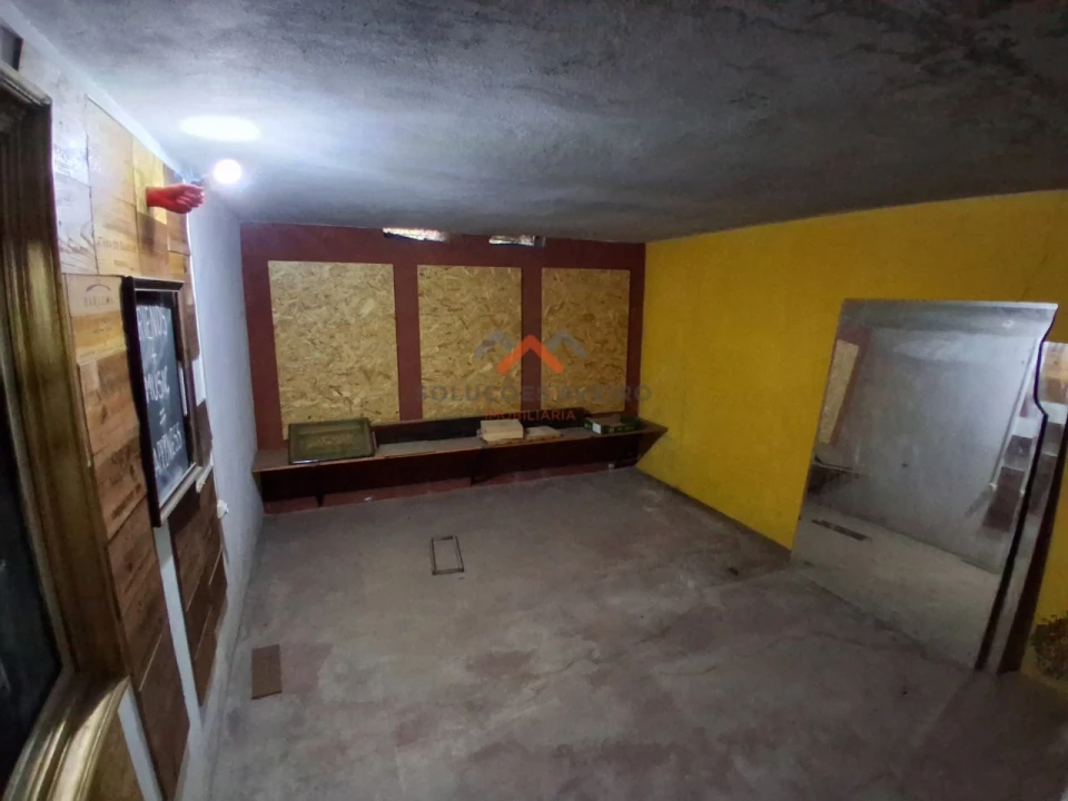 Moradia T6 para Venda em Barrô e Aguada de Baixo Foto 52