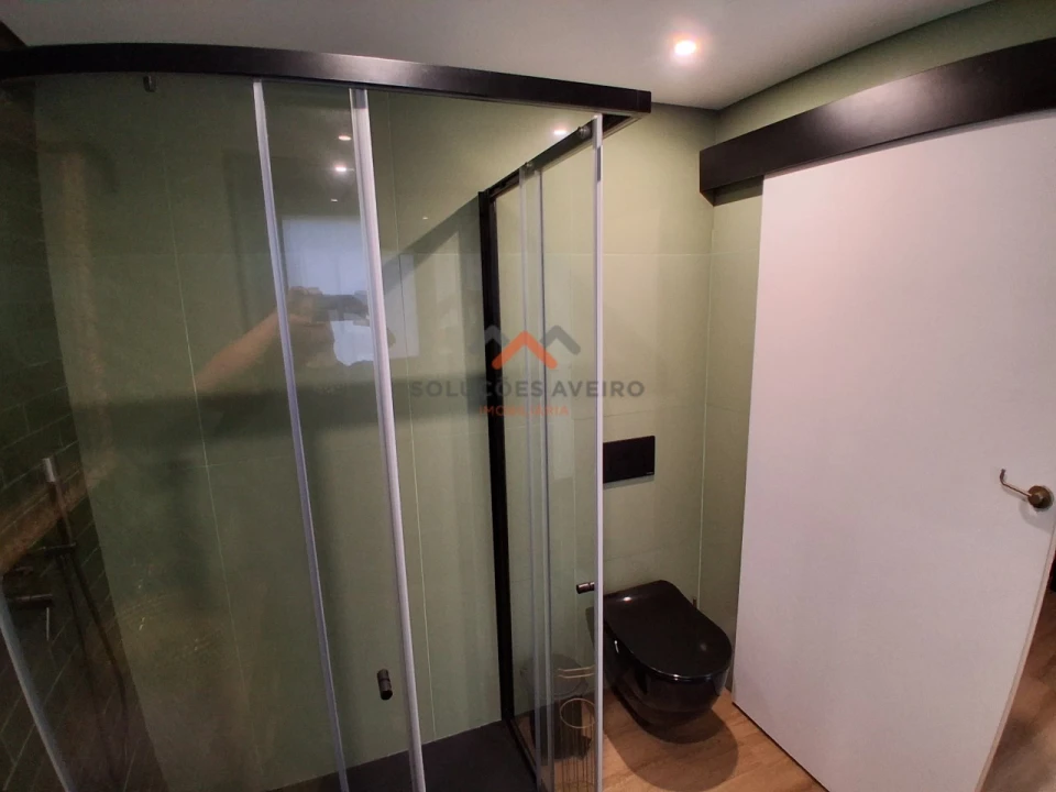 Moradia T6 para Venda em Barrô e Aguada de Baixo Foto 72