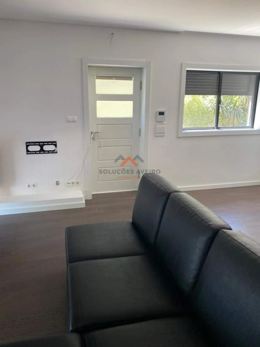 Moradia T6 para Venda em Barrô e Aguada de Baixo Foto 22