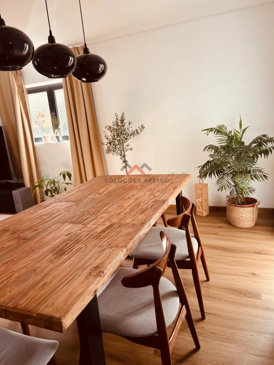 Moradia T6 para Venda em Barrô e Aguada de Baixo Foto 30