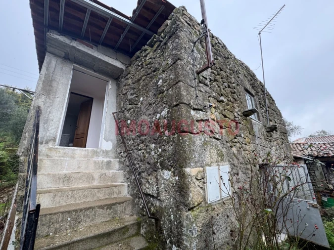 Moradia T2 para Venda em Vila Franca das Naves e Feital Foto 2