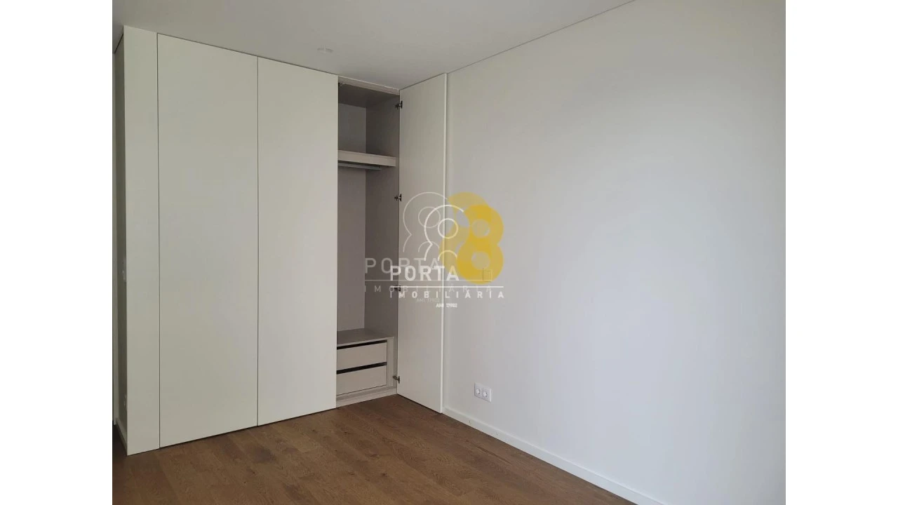 Apartamento T4 para Venda em Matosinhos e Leça da Palmeira Foto 16