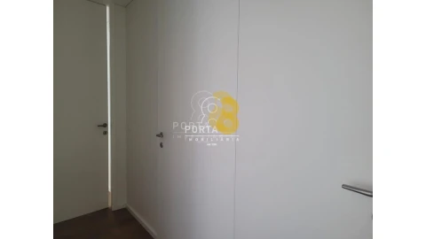 Apartamento T4 para Venda em Matosinhos e Leça da Palmeira