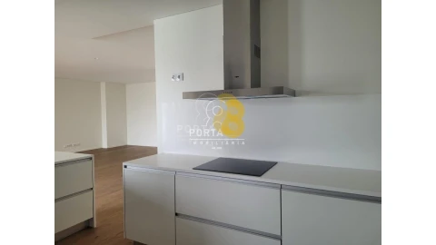 Apartamento T4 para Venda em Matosinhos e Leça da Palmeira