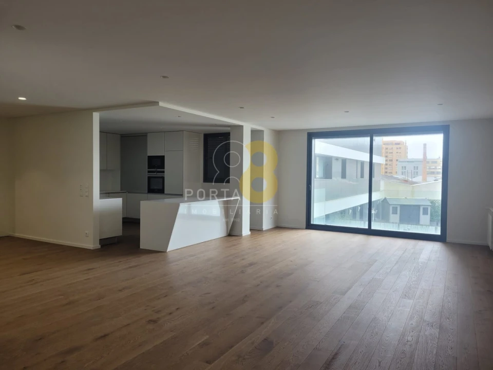 Apartamento T3 para Venda em Matosinhos e Leça da Palmeira Foto 1