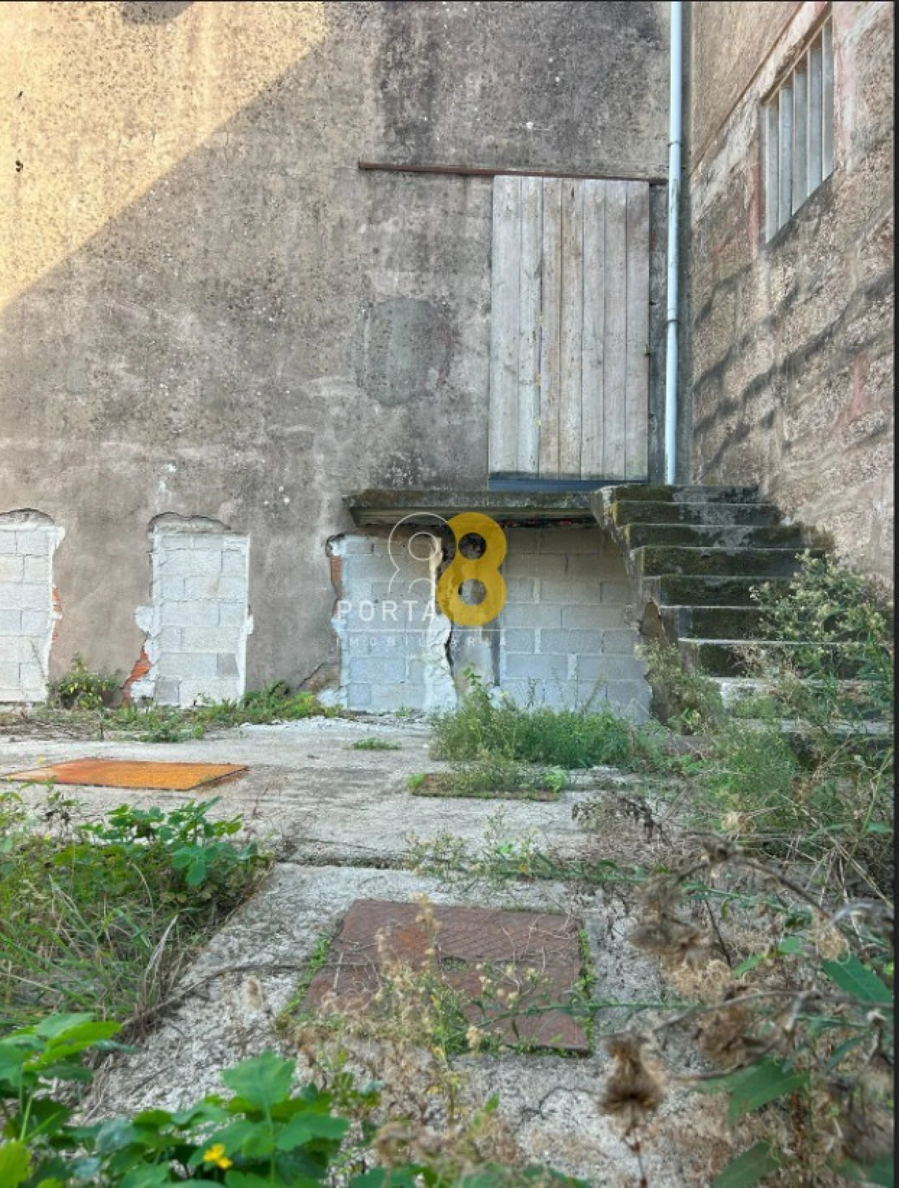 Armazém para Venda em Milheiros Foto 14