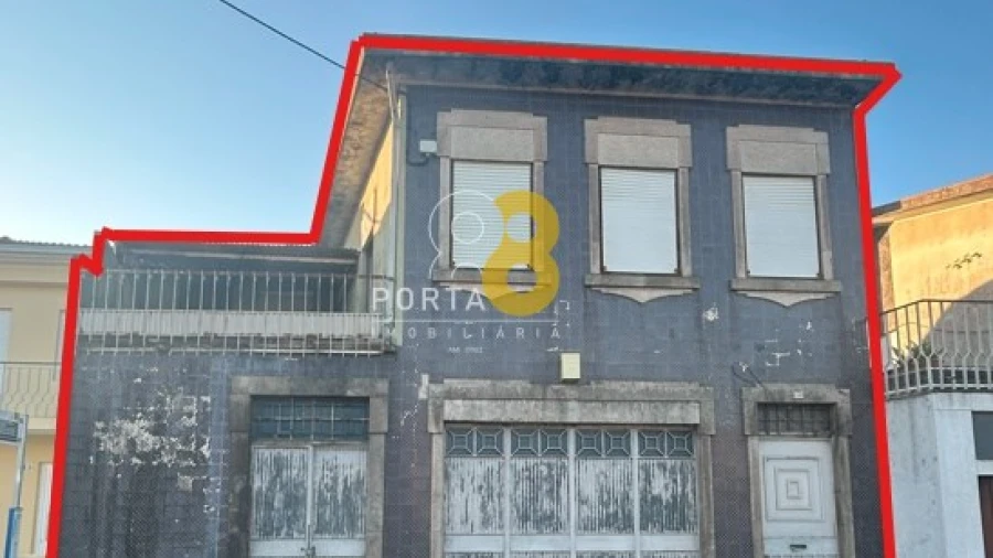 Armazém para Venda em Milheiros