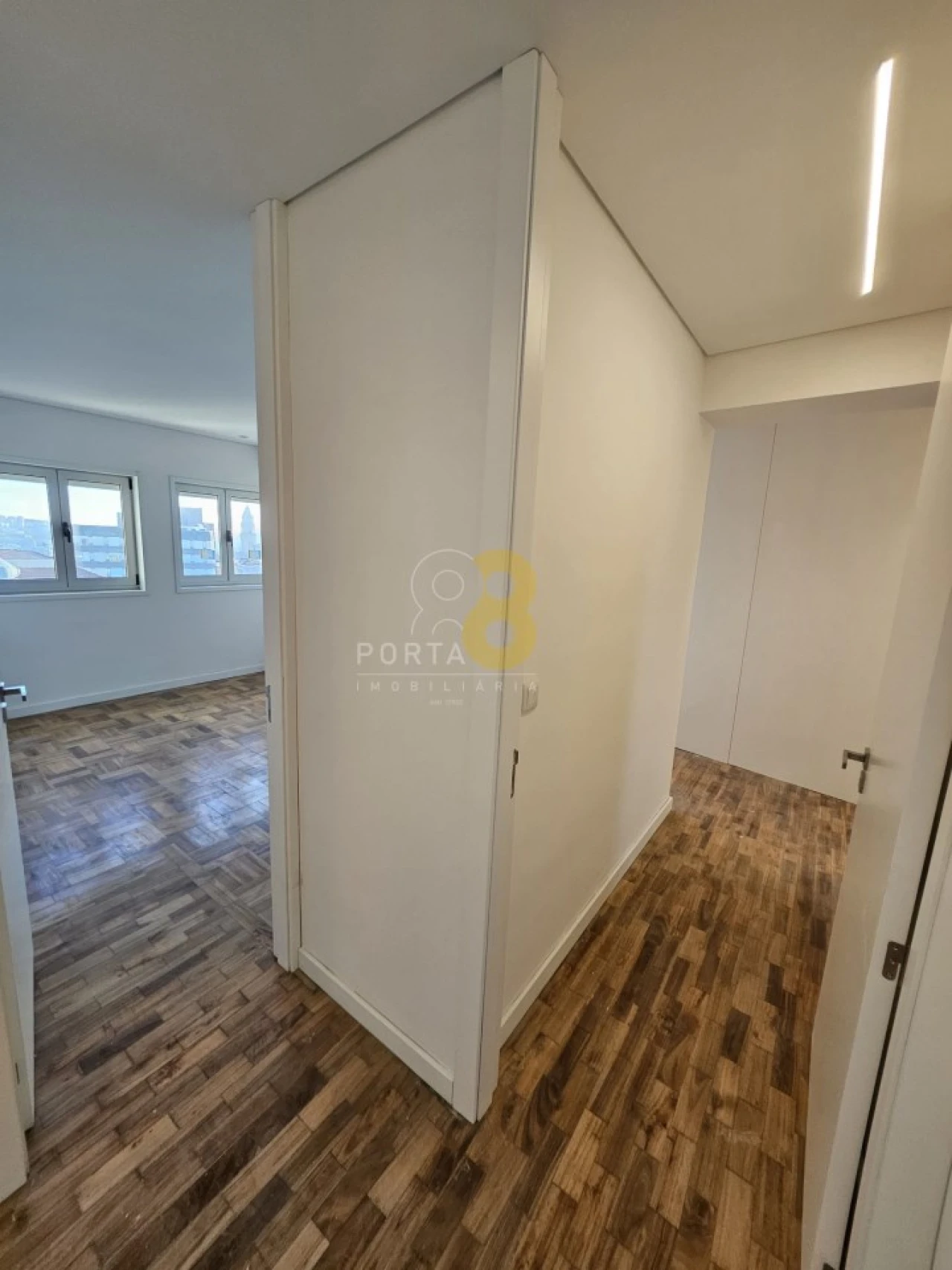 Apartamento T4 para Venda em Cedofeita, Santo Ildefonso, Sé, Miragaia, São Nicolau e Vitória Foto 11