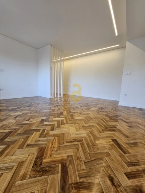 Apartamento T4 para Venda em Cedofeita, Santo Ildefonso, Sé, Miragaia, São Nicolau e Vitória