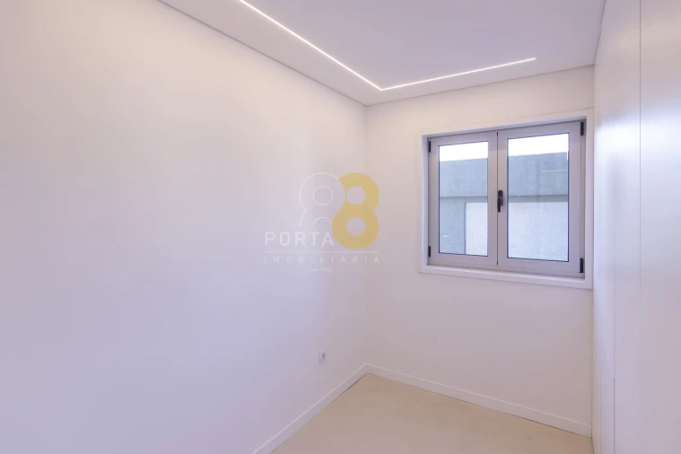 Apartamento T4 para Venda em Cedofeita, Santo Ildefonso, Sé, Miragaia, São Nicolau e Vitória Foto 14