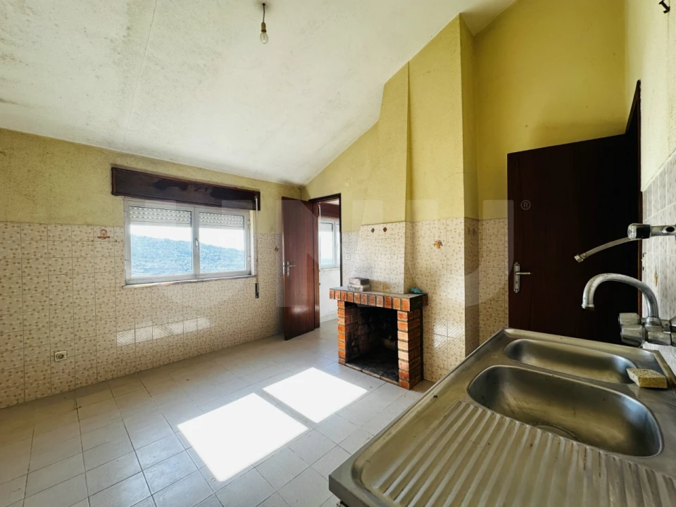 Moradia T8 para Venda em Teixoso e Sarzedo Foto 27