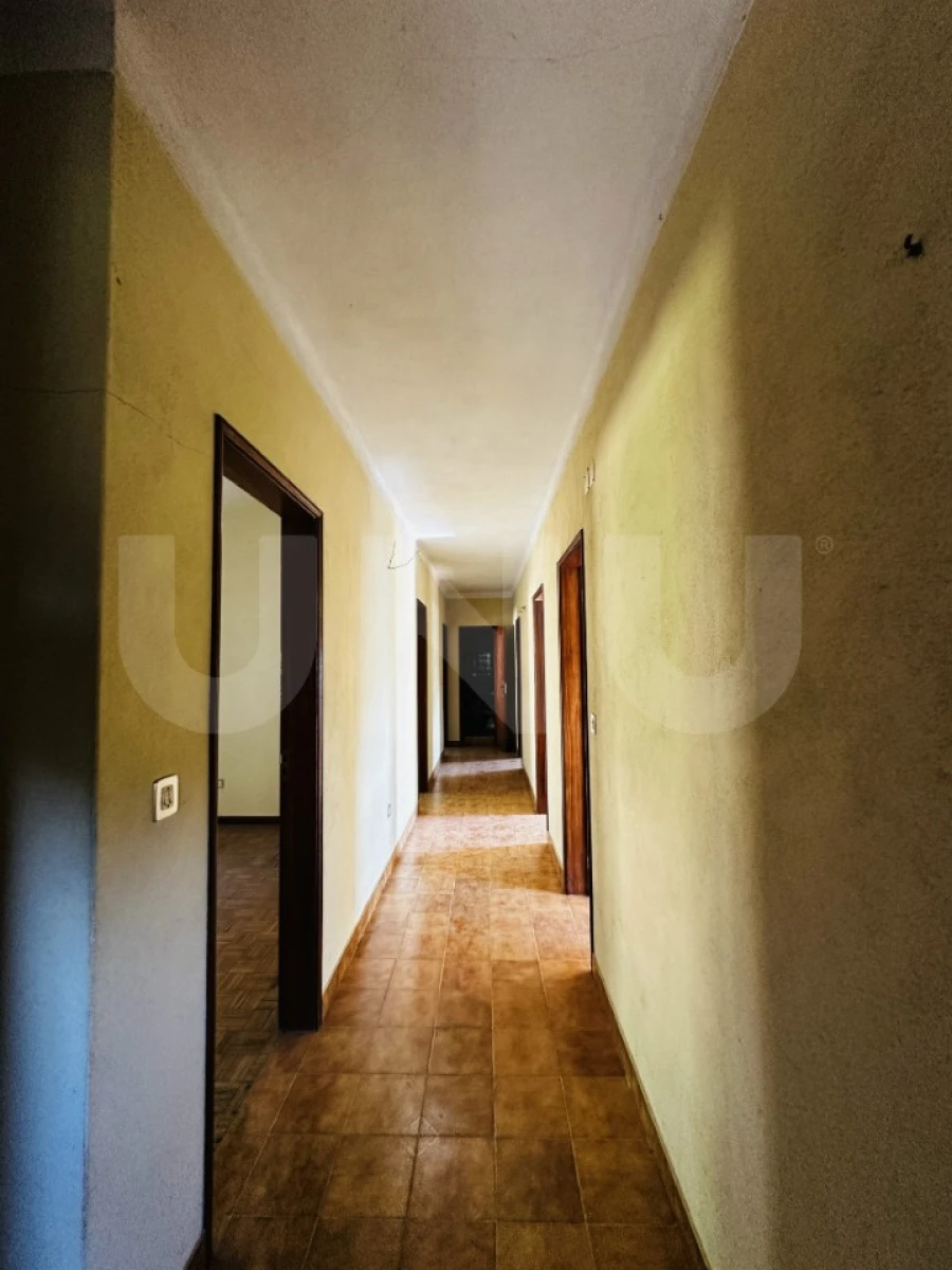 Moradia T8 para Venda em Teixoso e Sarzedo Foto 25