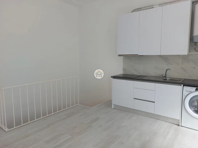 Loja para Venda em Almada, Cova da Piedade, Pragal e Cacilhas Foto 4