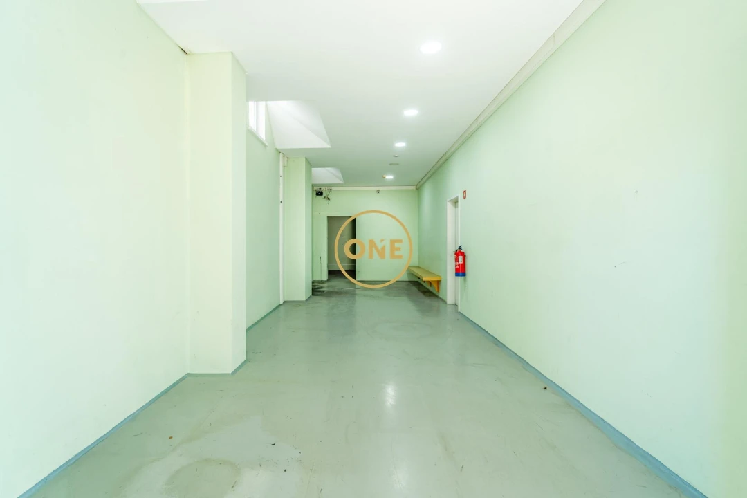 Loja para Venda em Ponta Delgada (São Pedro) Foto 7