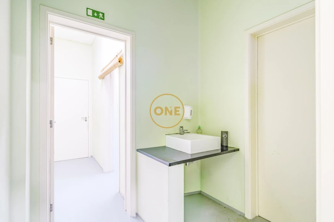 Loja para Venda em Ponta Delgada (São Pedro) Foto 11