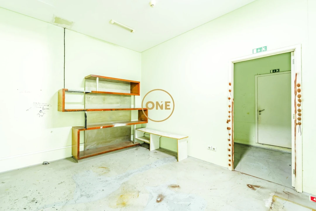 Loja para Venda em Ponta Delgada (São Pedro) Foto 9