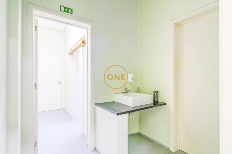 Loja para Venda em Ponta Delgada (São Pedro) Foto 11