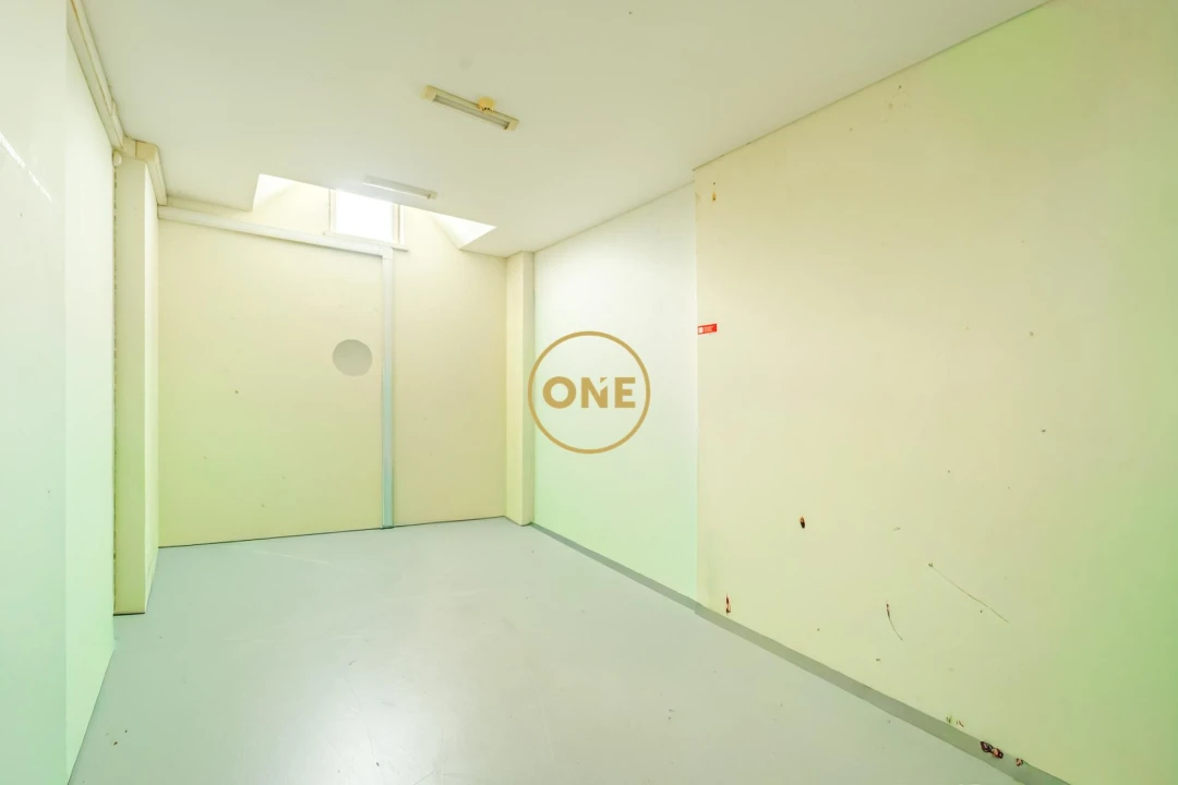 Loja para Venda em Ponta Delgada (São Pedro) Foto 5