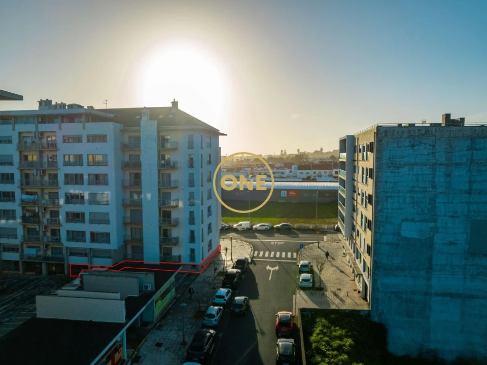 Loja para Venda em Ponta Delgada (São Pedro) Foto 16