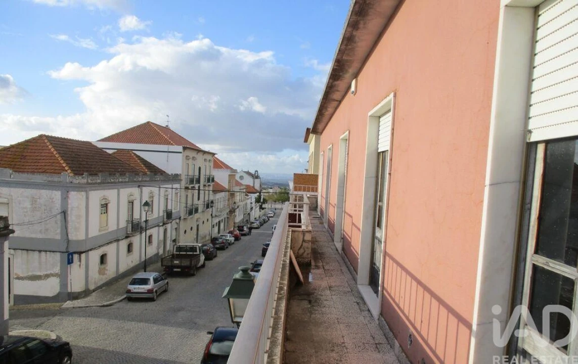 Moradia T9 para Venda em Palmela Foto 2