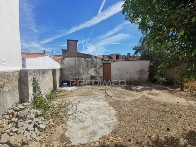 Moradia T3 para Venda em Vila Nova da Barquinha Foto 3