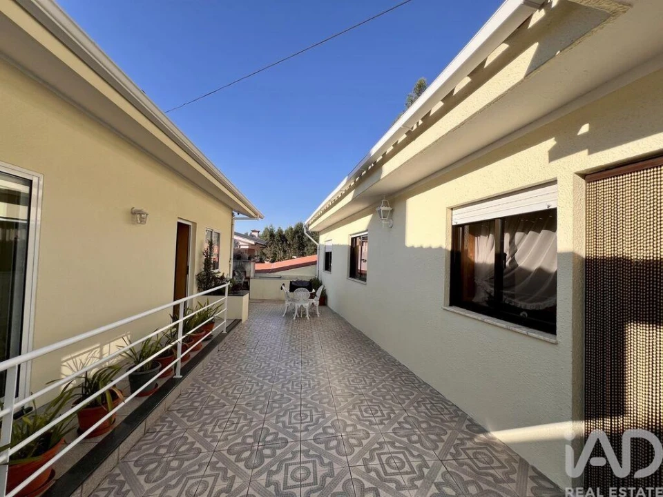 Moradia T3 para Venda em Nogueira e Silva Escura Foto 21