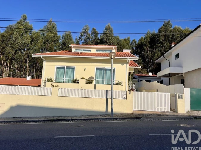 Moradia T3 para Venda em Nogueira e Silva Escura Foto 26