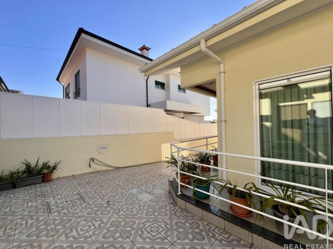 Moradia T3 para Venda em Nogueira e Silva Escura Foto 22