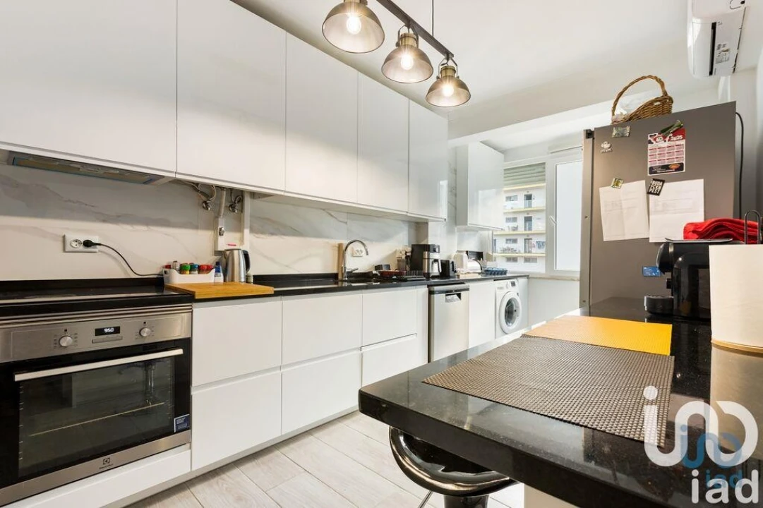 Apartamento T3 para Venda em Seixal, Arrentela e Aldeia de Paio Pires Foto 1