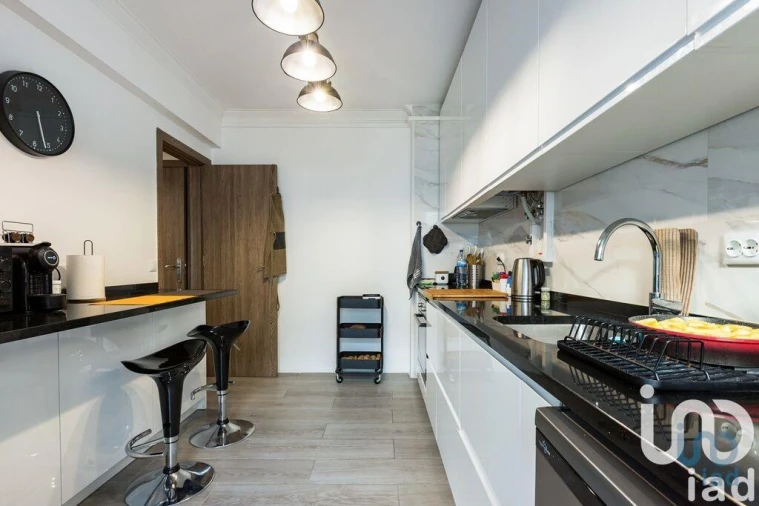 Apartamento T3 para Venda em Seixal, Arrentela e Aldeia de Paio Pires Foto 14