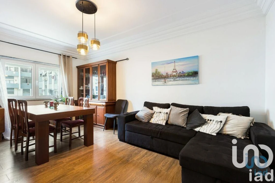 Apartamento T3 para Venda em Seixal, Arrentela e Aldeia de Paio Pires Foto 4