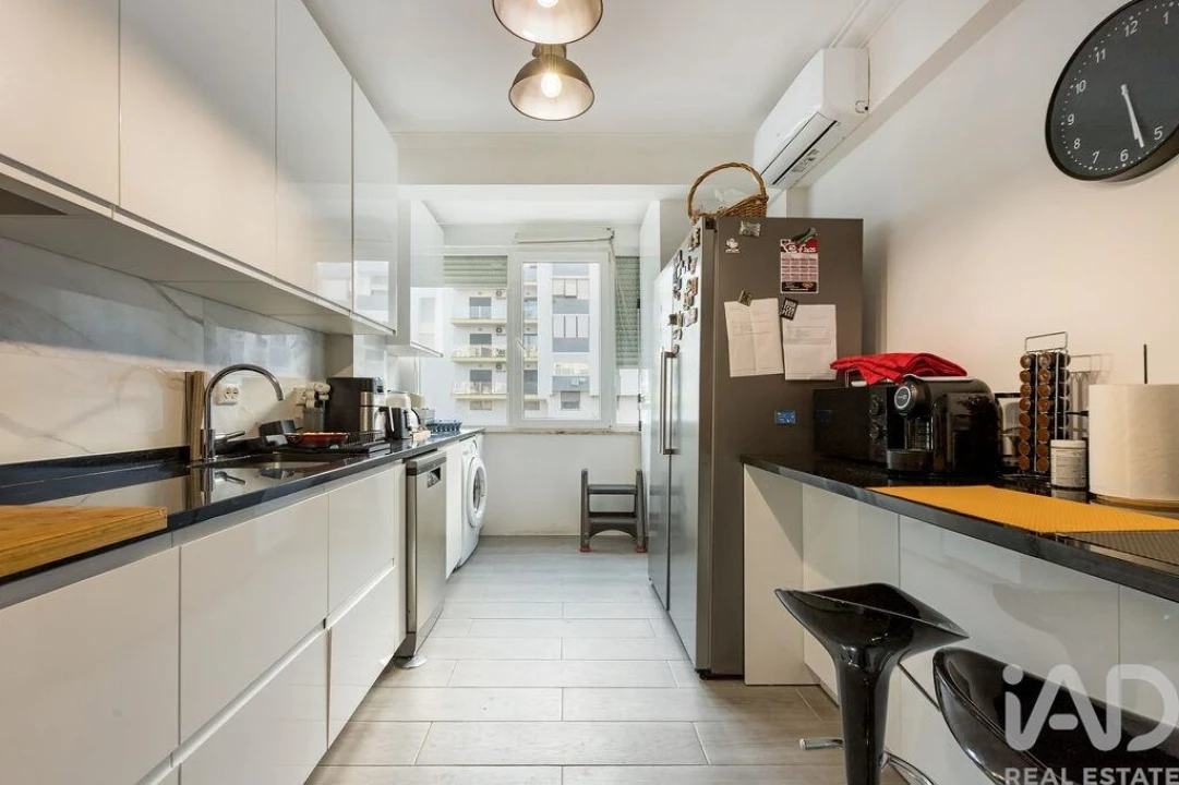 Apartamento T3 para Venda em Seixal, Arrentela e Aldeia de Paio Pires Foto 15