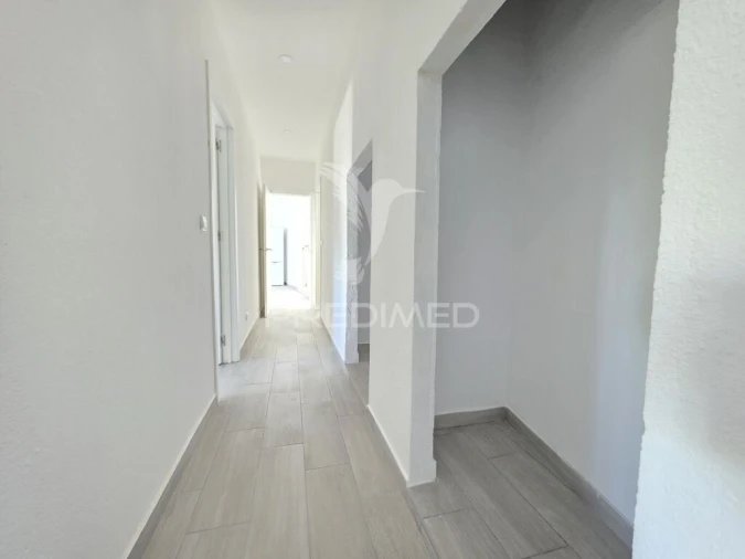 Moradia T2 para Venda em São João Baptista e Santa Maria dos Olivais Foto 14