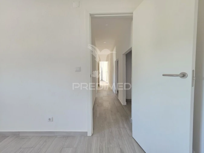 Moradia T2 para Venda em São João Baptista e Santa Maria dos Olivais Foto 18