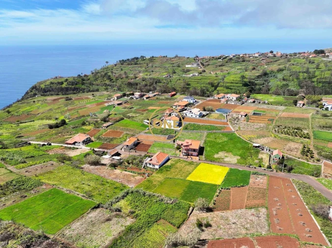 Terreno para Venda em Fajã da Ovelha Foto 3