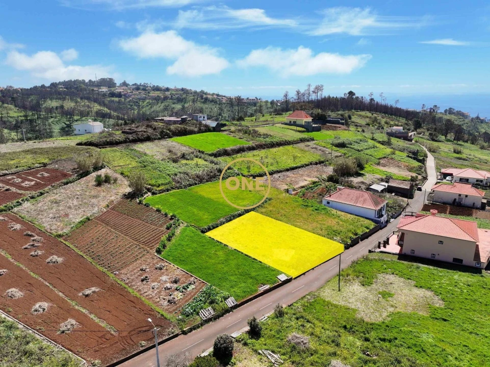 Terreno para Venda em Fajã da Ovelha Foto 6
