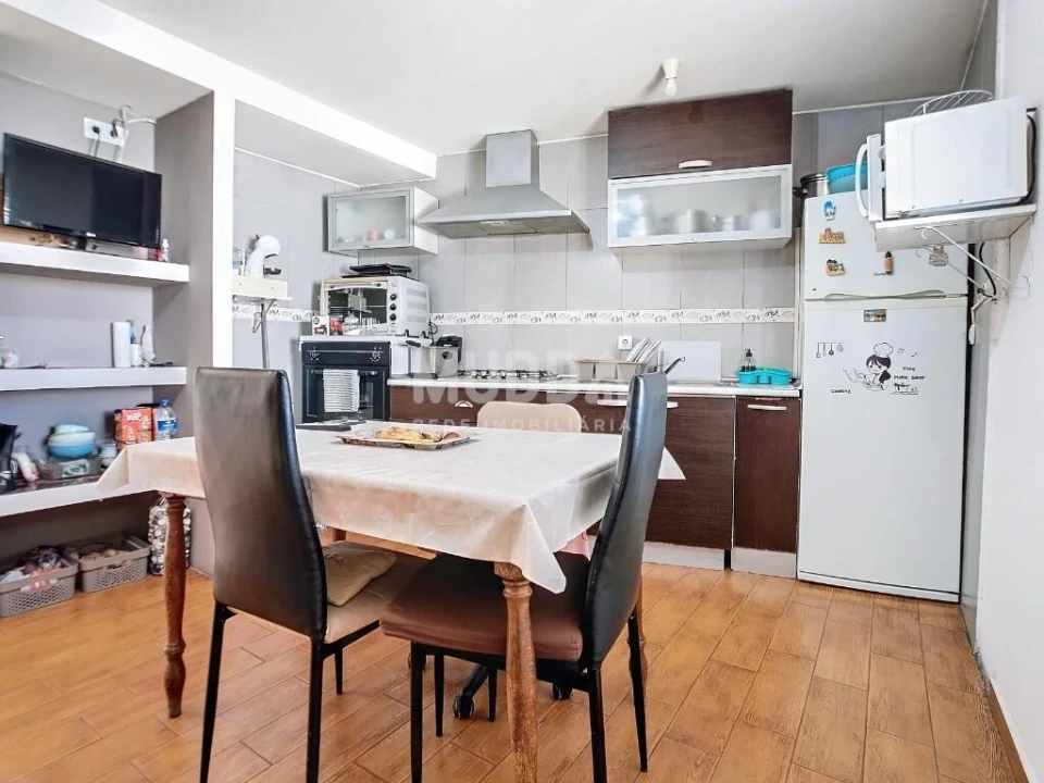 Moradia T4 para Venda em Curalha Foto 13