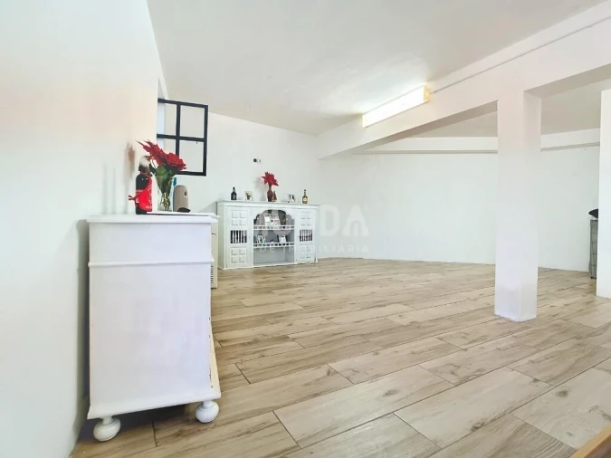 Moradia T4 para Venda em Curalha Foto 19