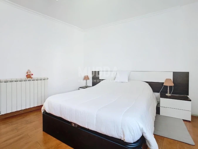 Moradia T4 para Venda em Curalha Foto 2