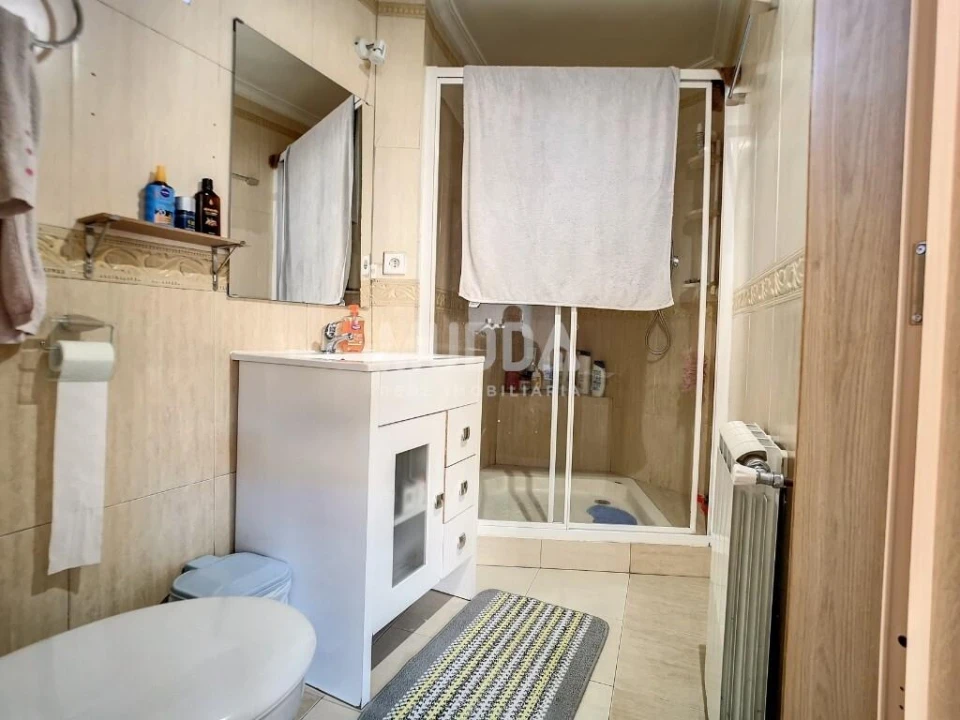 Moradia T4 para Venda em Curalha Foto 21