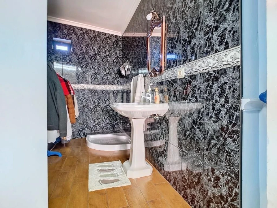 Moradia T4 para Venda em Curalha Foto 18