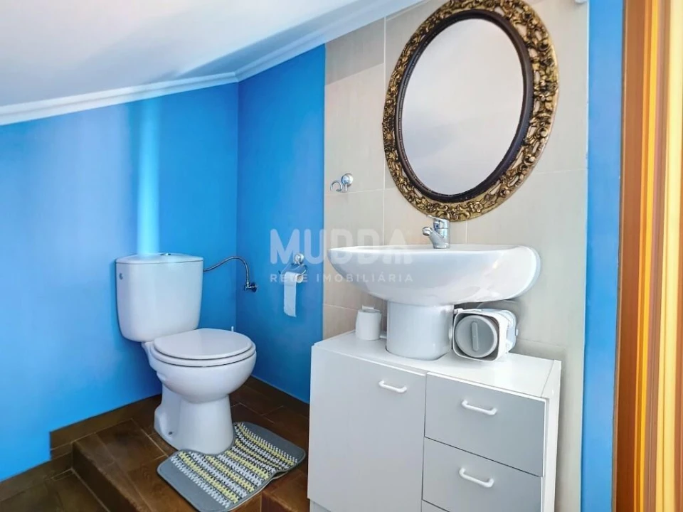 Moradia T4 para Venda em Curalha Foto 11