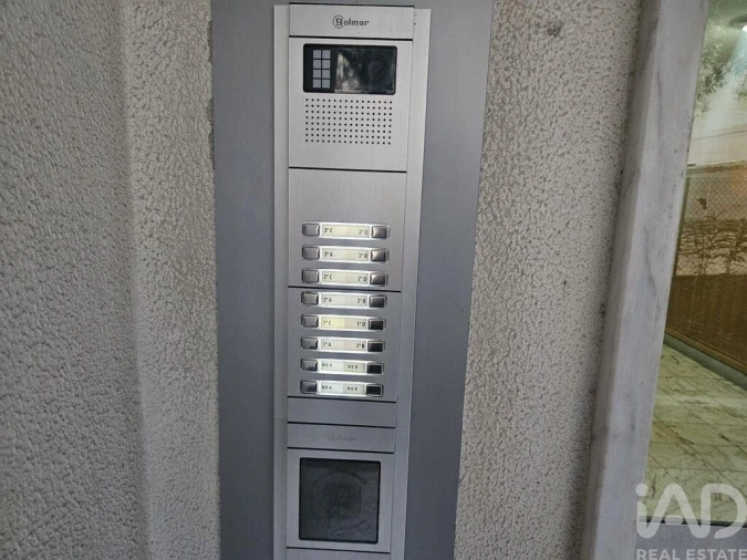 Apartamento T2 para Venda em Agualva e Mira-Sintra Foto 21